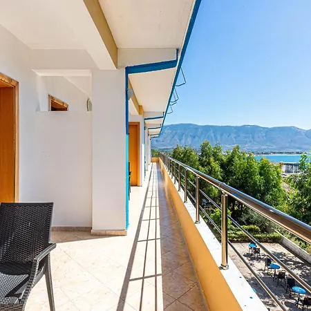 Radhima Sea View 1 - Kitchen, Parking & Balcony Apartamento *
